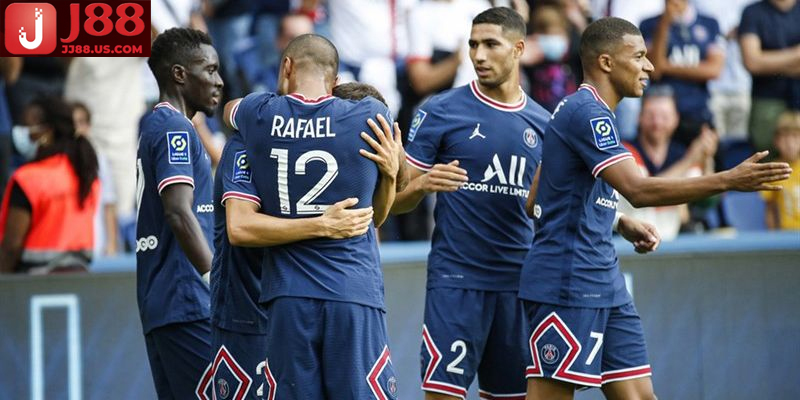 Nổi bật với lối đá kỹ thuật, tốc độ và giàu cảm xúc